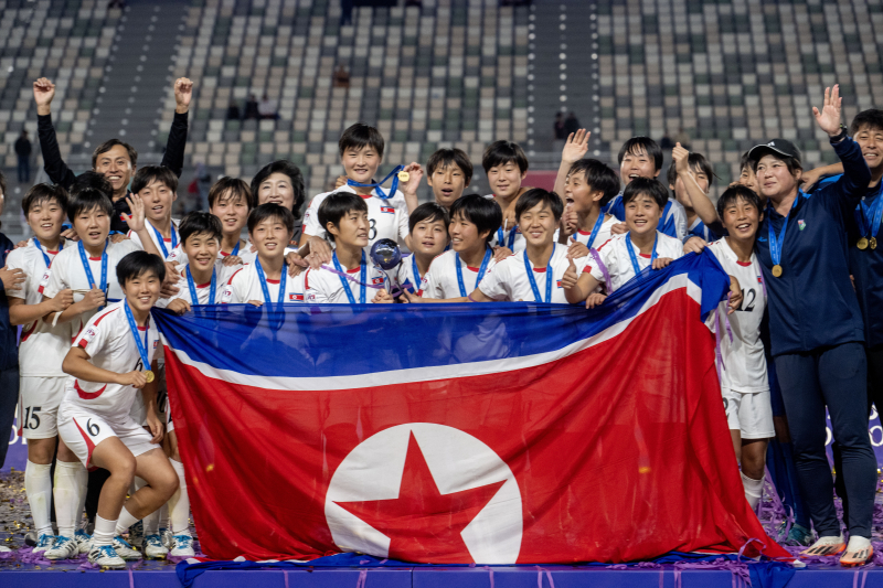<b>북한</b> <b>축구</b> ‘<b>우승</b>’, 네덜란드 꺾고 <b>U-17</b> <b>여자</b> <b>월드컵</b> 전승→정상 등극...