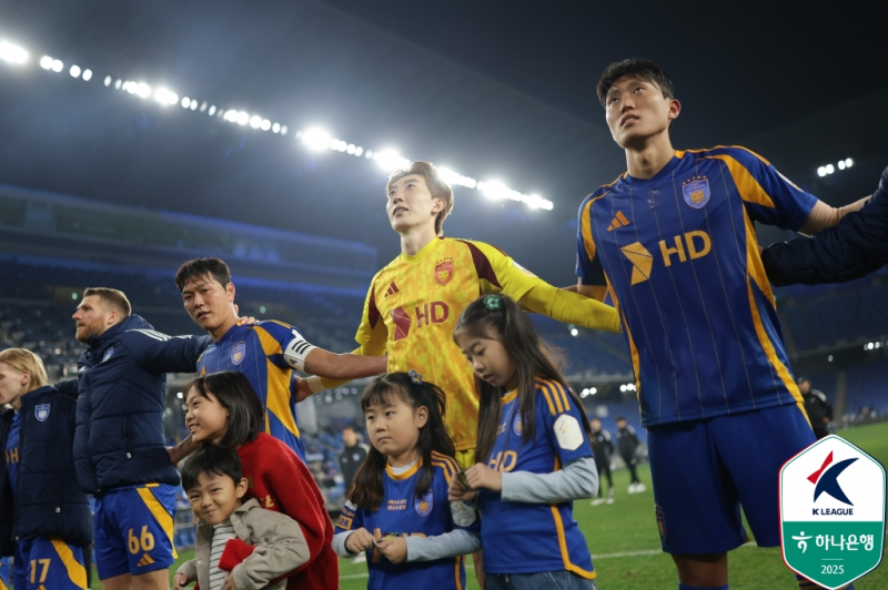 ‘멸망전’ 이겼다…’이청용 AS→<b>루빅손 결승골</b>’ <b>울산</b>, 수원FC 꺾고 1...