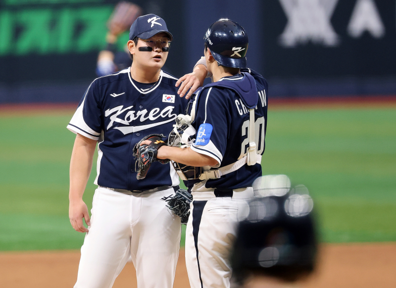 '11-1 대승' 류지현호 "한일전 타격도 기대", 김서현 부진투엔 "<b>체력</b> 문...