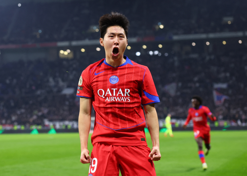 ‘PSG 통산 100G’ <b>이강인</b>, 95분 극적 AS→3-2 승리 주역…미친 왼발 또 ...