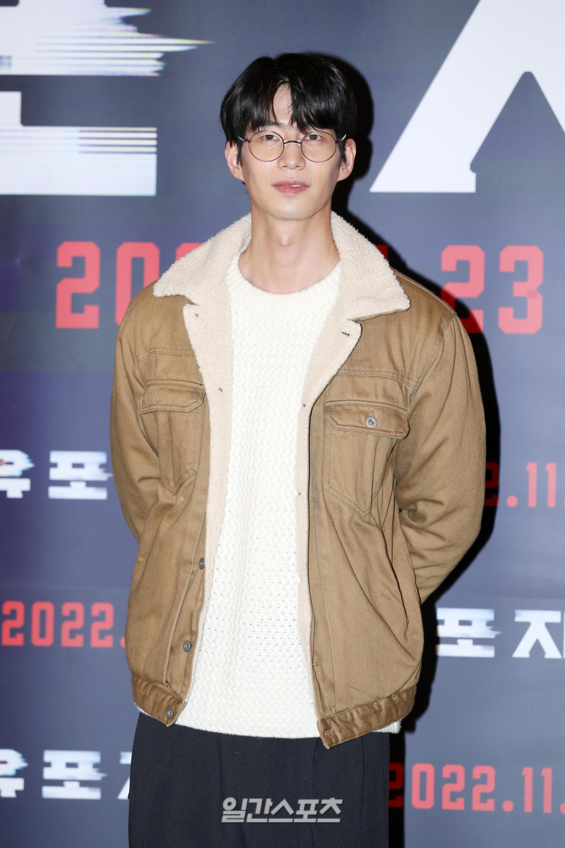 <b>故 송재림</b>, 오늘(12일) 사망 <b>1주기</b>… 유작 ‘멀고도 가까운’ 12월 3일 개...