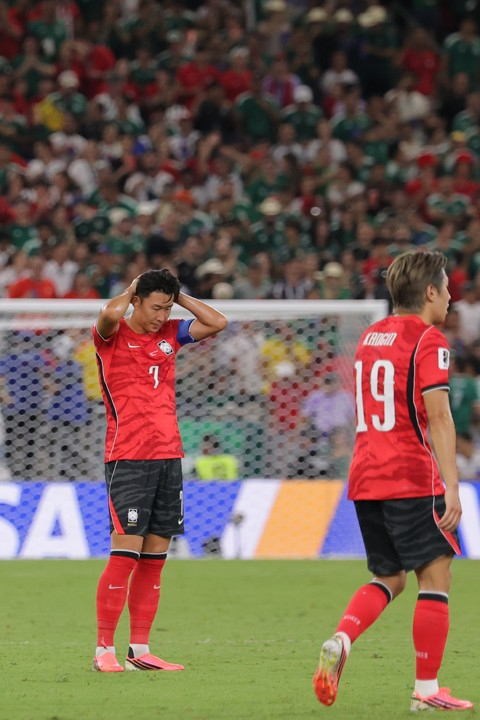 [남아공전] 0-1로 무릎 꿇은 ‘홍명보호 2기’, 또 새드엔딩 임박…조별리그 탈락 위기