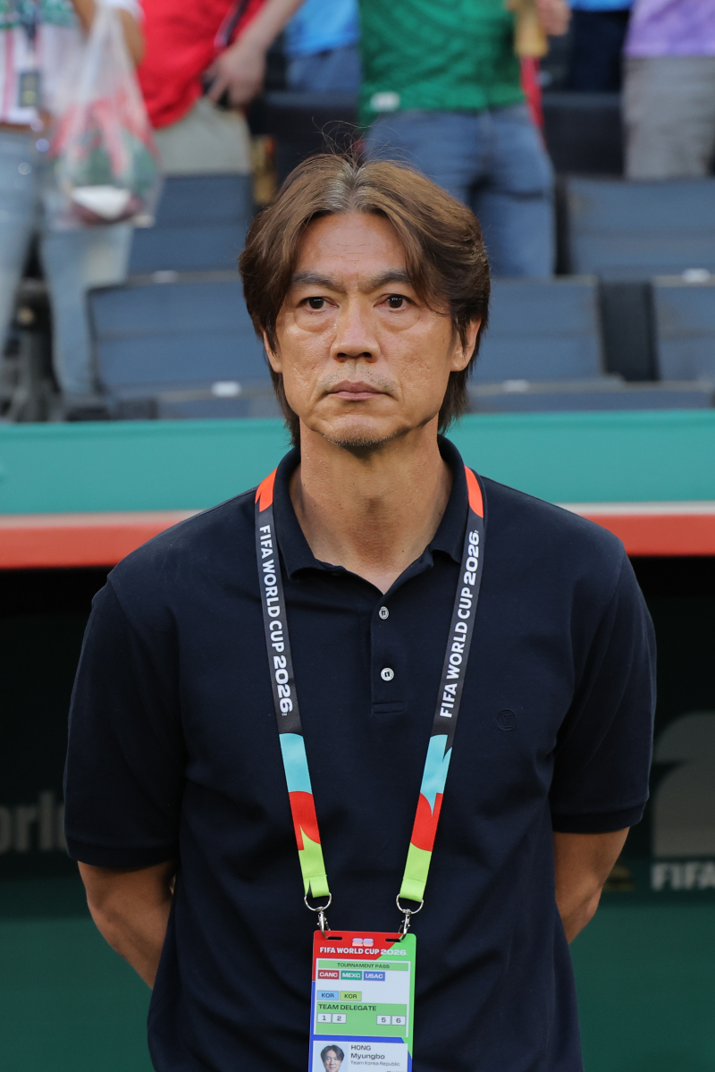 [<b>남아공전</b>] ‘<b>충격패</b>’ 홍명보 “패배는 내 책임…선수들이 조급했다”