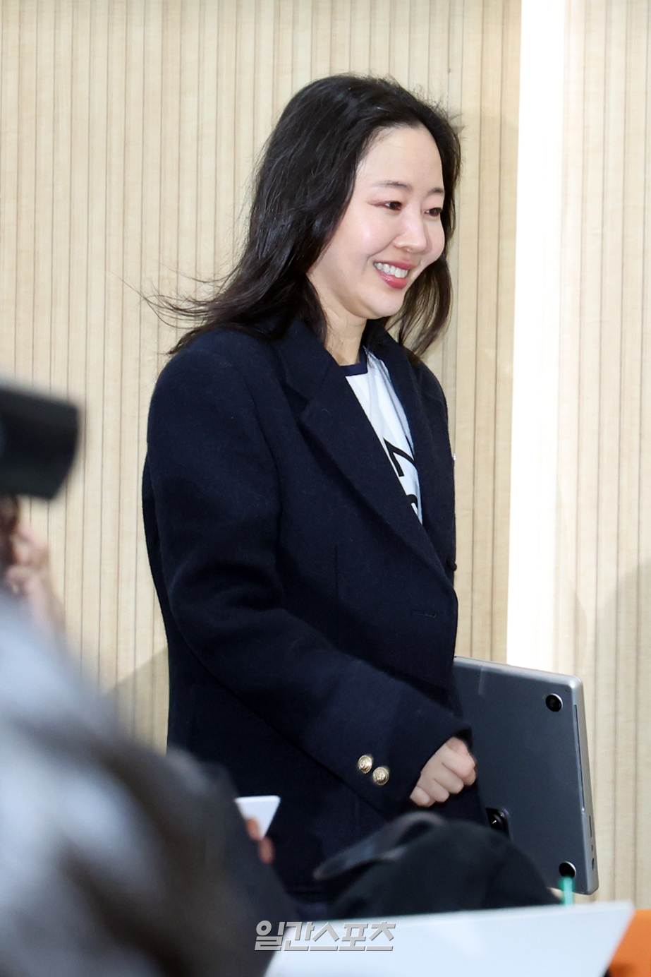 <b>어도어</b> 측 “민희진, 뉴진스에 라방 강행 설득...부모들엔 녹취 따자고...