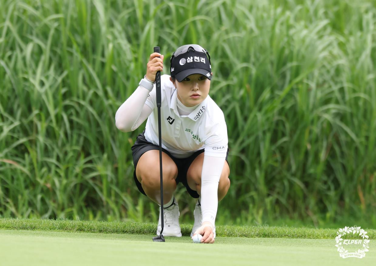고지우, KLPGA 투어 <b>하이원리조트</b> 오픈 2R 단독 선두…시즌 첫 승 기회