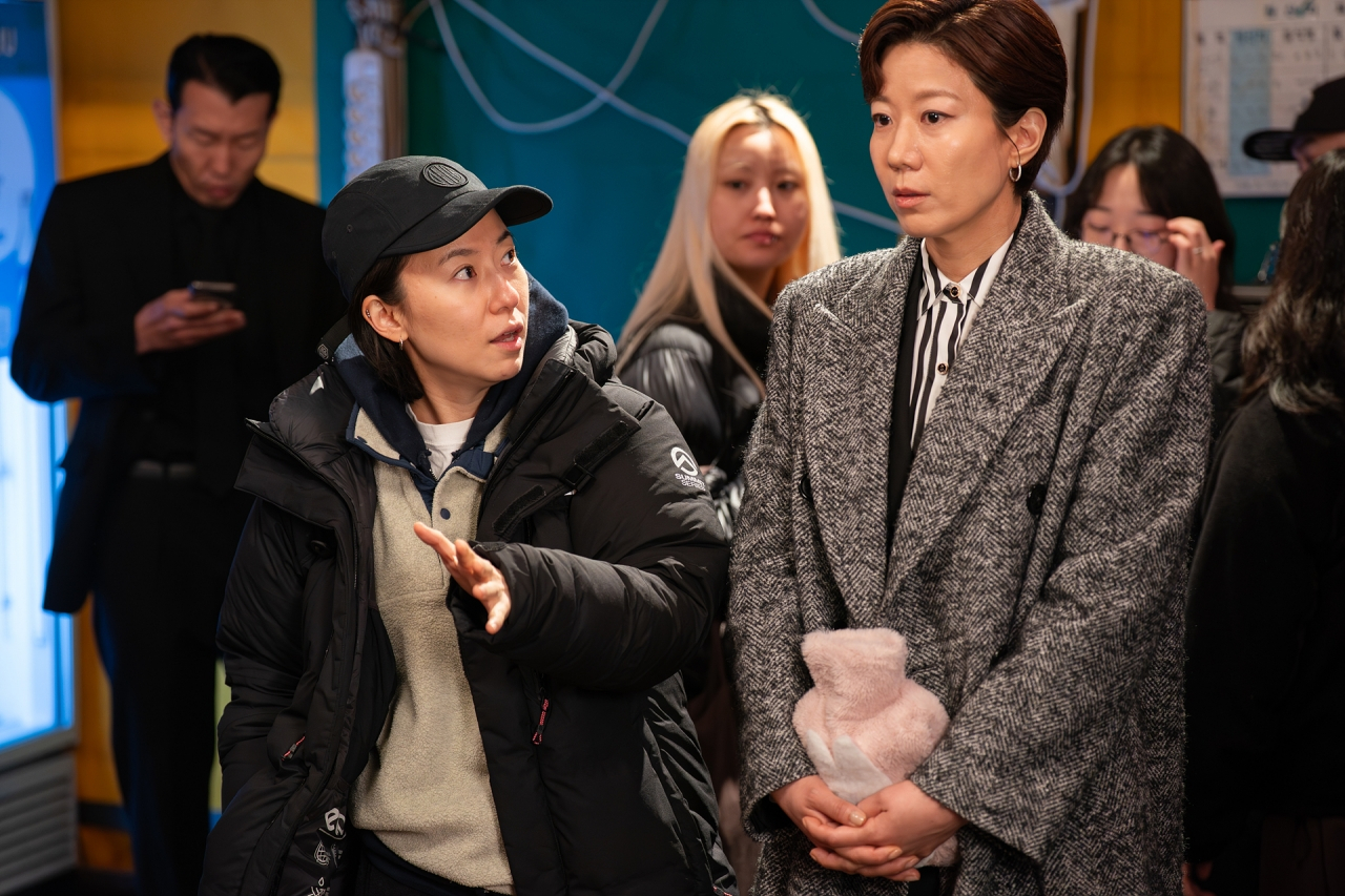 ‘<b>강회장</b>’ <b>감독</b> “이준영-류진 영혼체인지 호불호 예상 못 해…많이 배...