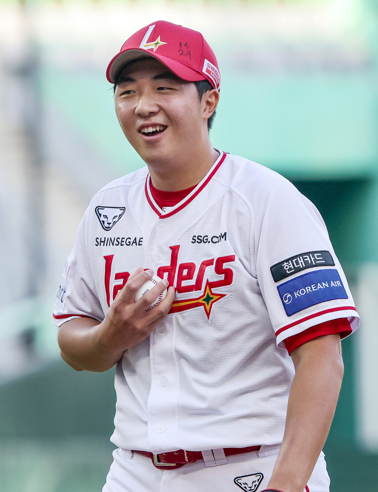 [IS 인천] '<b>김민준</b> 4승+노경은 130홀드' <b>SSG</b>, 두산 꺾고 전날 패배 설욕