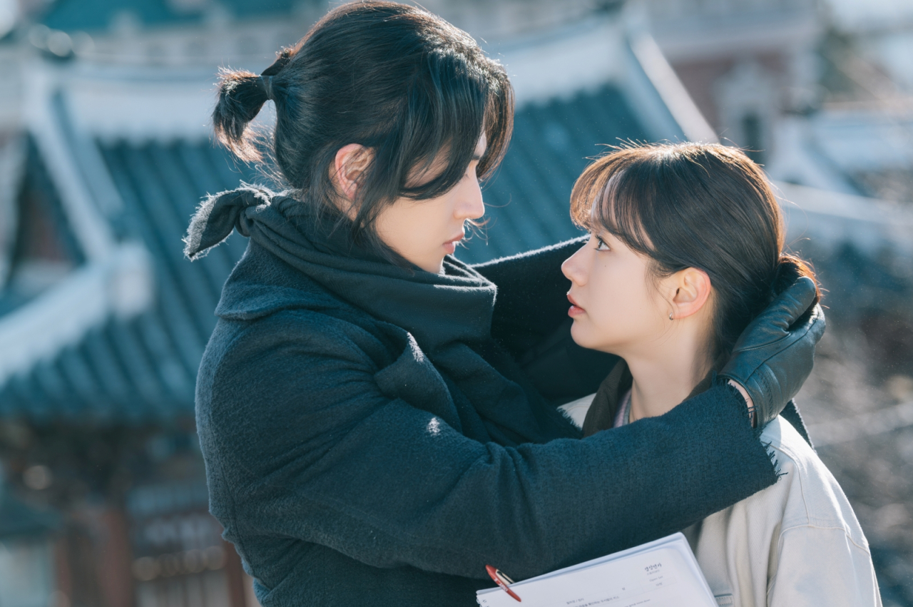 혜리 전남친과 밀착 포옹에 황인엽 ‘심기불편’ (‘<b>그대에게 드림</b>’)
