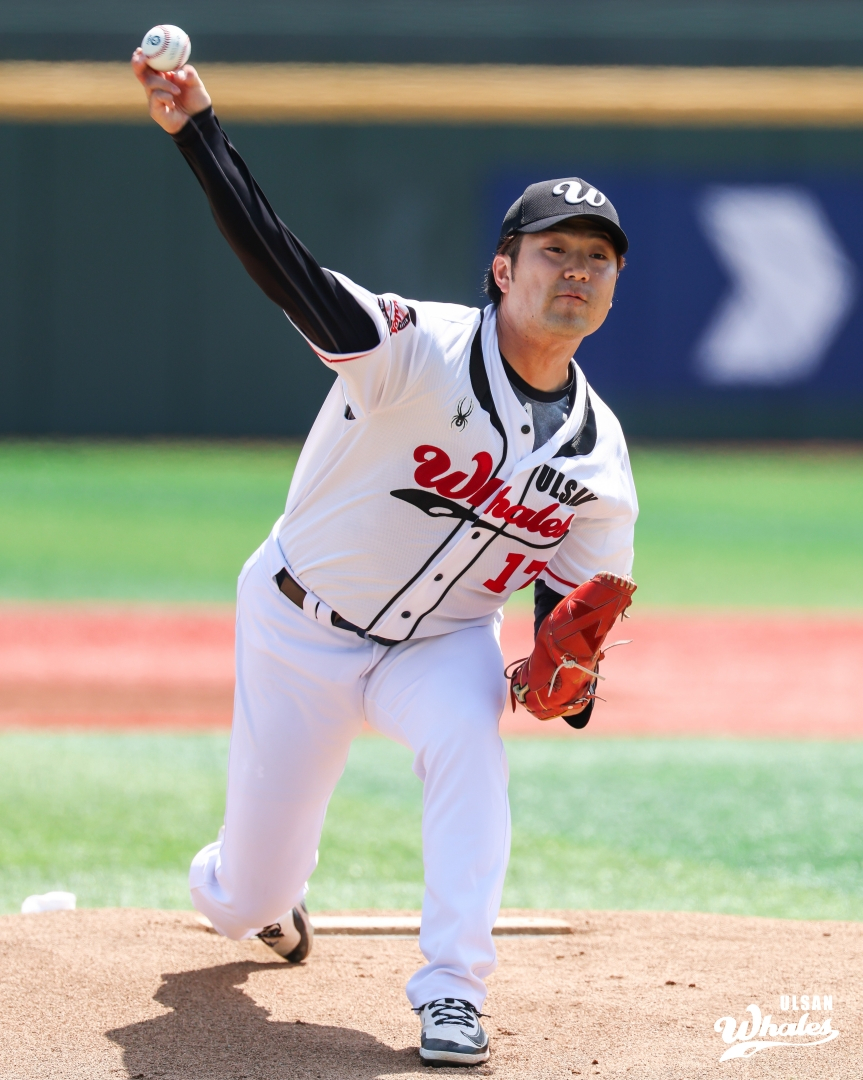 [단독] '사상 초유' KBO 행정 착오로 <b>울산 오카다</b>, <b>LG 이적 무산</b>