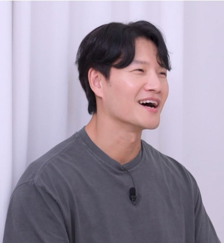 ‘짠돌이’ <b>김종국</b>, 주식·코인 모른다더니…“<b>5만 전자 주주</b>, 팔 생각無...