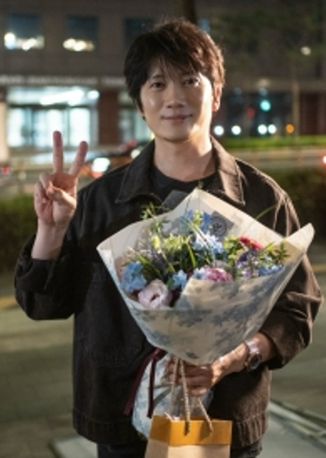 ‘<b>아파트</b>’ 지성 “JTBC 다시 일어나길, 어려운 시기 최선 다해 각별”...