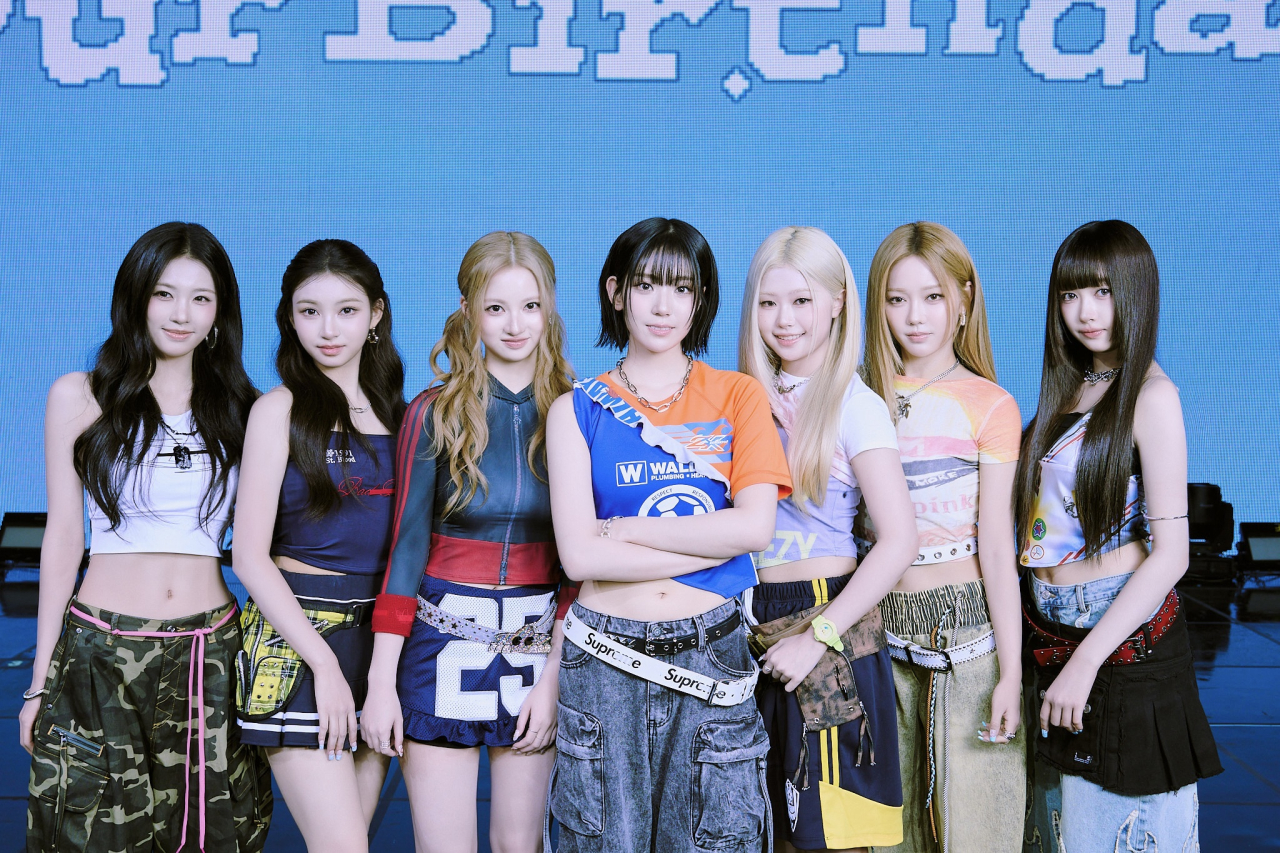 ‘JYP 새 걸그룹’ <b>아워벌스데이</b> “엔믹스 조언과 격려...신인상 받고파...