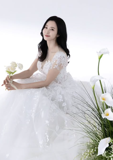 <b>반민정</b>, 오늘(1일) <b>결혼</b>에 “늦게 찾아온 인연... 소중히 여기겠다” 소...