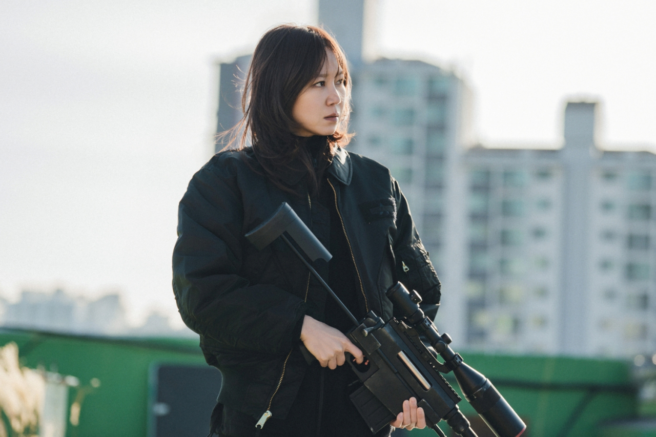 ‘<b>유부녀 킬러</b>’ <b>공효진</b> “고민, 부담 컸지만…나에게 액션 열어준 작품...