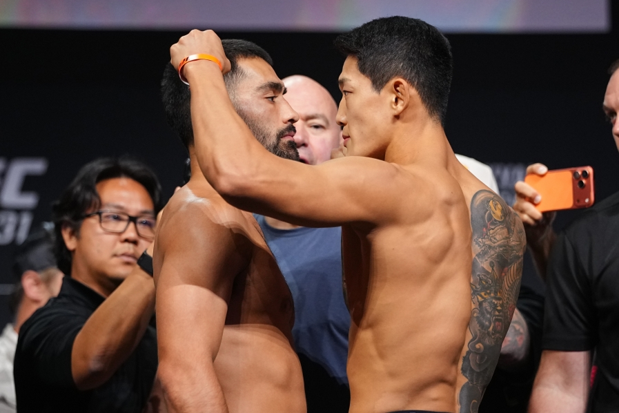 ‘좀비 주니어’ <b>유주상</b>, <b>UFC</b> 2연패…11개월 만의 복귀전서 애스웰 주니...