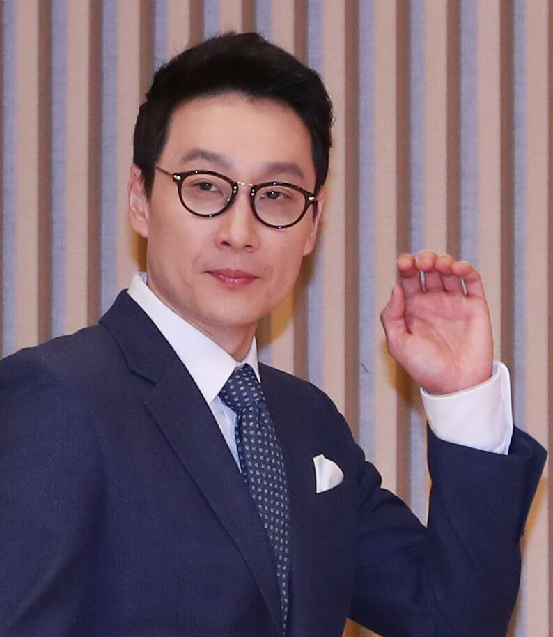 <b>이휘재</b>, 오늘(6일) <b>부친상</b>…모친상 후 3년만 비보