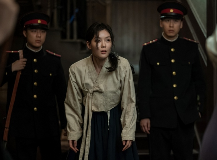 김유정, 암살 사건 휘말려 경찰에 포위... 박진영과 일촉즉발 (100일의 거...