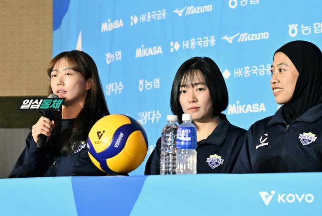 현대건설 세터 김다인(왼쪽)과 메가. 사진=KOVO