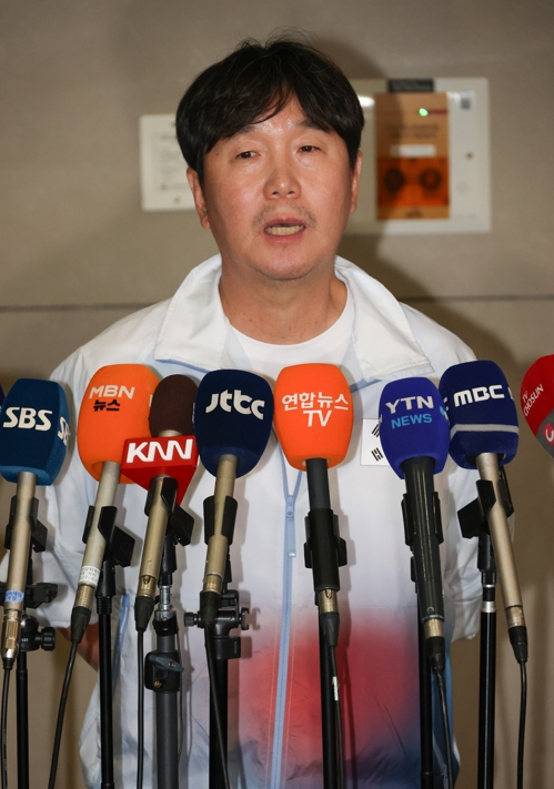 [IS 이슈] <b>한화</b>의 20억 베팅, <b>류지현 감독</b>에게 사실상 '우승 <b>감독</b>급' 계...
