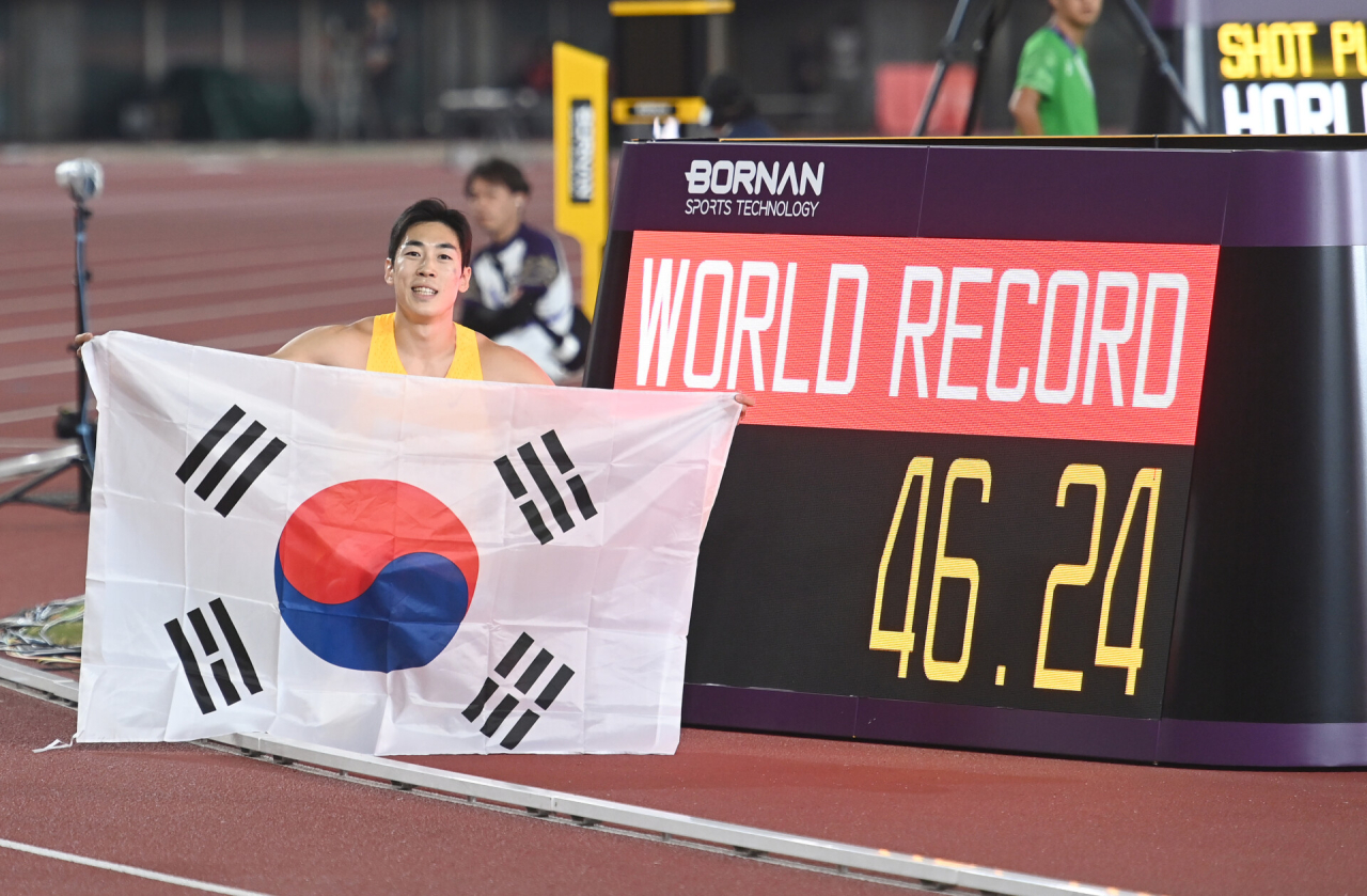 '맙소사' 한국 육상에서 <b>세계신기록</b> 금메달이라니, AG도 뛴 <b>장민호</b>가 '새...