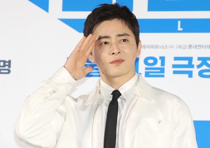 조정석 주연 ‘<b>파일럿</b>’ 개봉 4일째 100만명 돌파