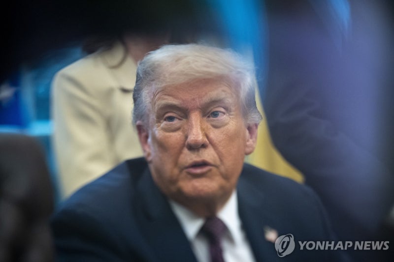 <b>트럼프</b> "中, 美 덕분에 부유해졌지만 우린 받은 게 없다"