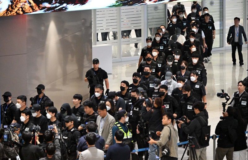 경찰, <b>캄보디아 송환</b> 피의자 64명 구속 여부 오늘 결정