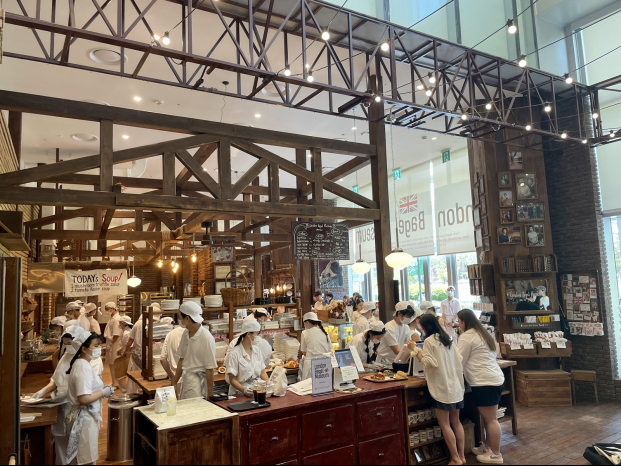 ‘런던베이글뮤지엄’ 잠실 롯데월드몰 매장. [사진 롯데백화점]