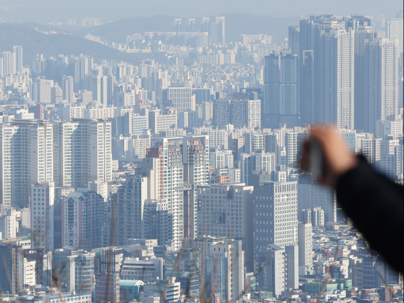 서울 남산에서 내려다 본 아파트.[사진 연합뉴스]