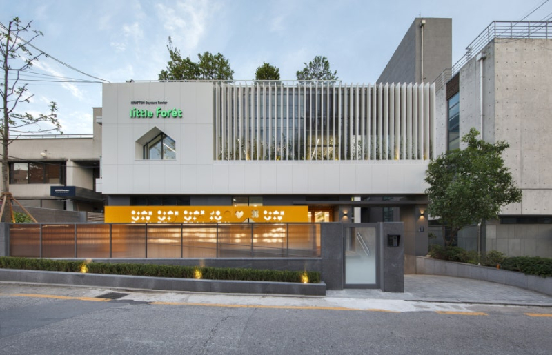 크래프톤은 미취학 아동(만 0~5세)을 대상으로 어린이집 '리틀 포레'를 운영하고 있다. 사진은 서울 강남구 역삼동에 위치한 리틀 포레 역삼 모습. [사진 크래프톤]