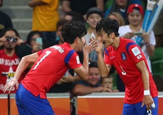 홍명보, 한국 축구대표팀 멕시코전 9인 교체 주도