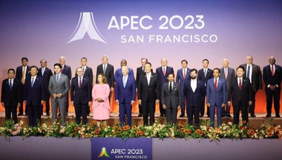 경주 APEC, 양극화 넘어 무극화 시대? 복잡한 세상 헤쳐나갈 기회!