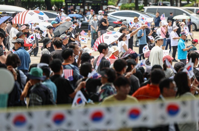 2030 범진보 이탈, 전국 확산 계기 조짐