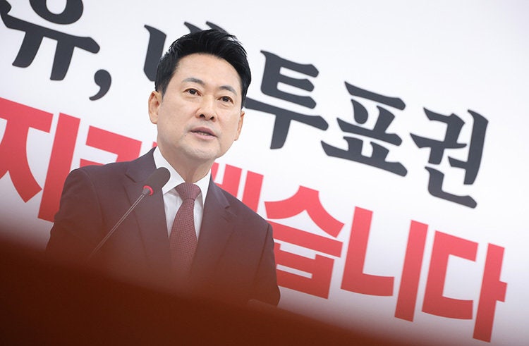 “전면 재선거”만 외친다고 보수가 되살아나진 않는다