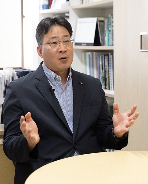 [영상] “러브버그, 6월 말 대발생…1~2년 내 전국 확산할 듯”
