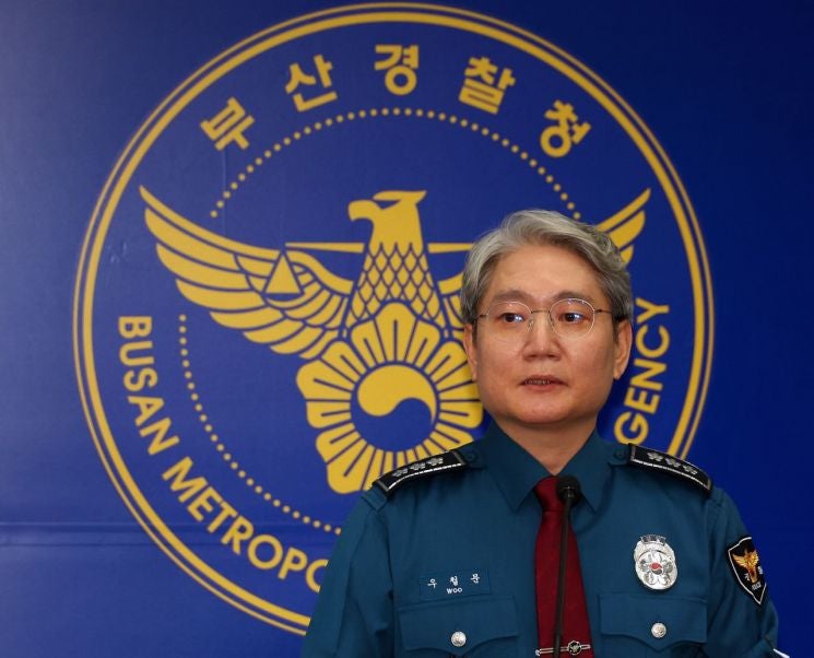 경찰 "<b>이재명</b> 습격범, 주관적 <b>정치</b> 신념으로 극단적 범행"(종합)