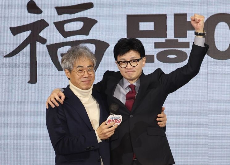 '<b>마포을 전략공천</b>' 논란에 <b>김경율</b> "정치 초보라 실수한 것"