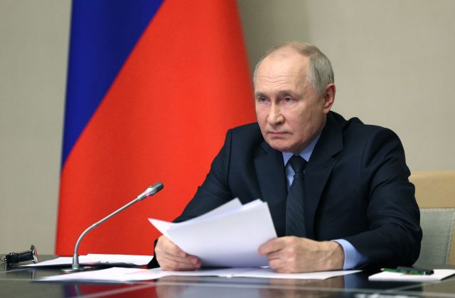 푸틴, 차기 러시아 대선 후보 등록…5선 도전 나선다