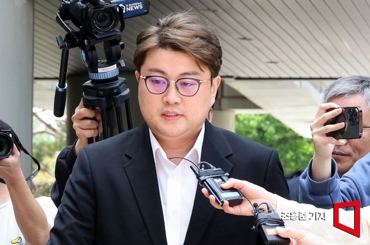'음주 <b>뺑소니</b>' <b>김호중</b> 구속…"증거 <b>인멸</b> 염려"