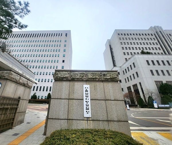 檢, 동창 <b>가스라이팅</b>해 1억6000만원 갈취한 남성 5년 선고에 항소