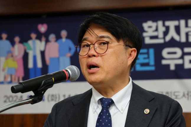 韓國醫學協會主席Lim Hyun -Taek[圖像源= yonhap新聞]