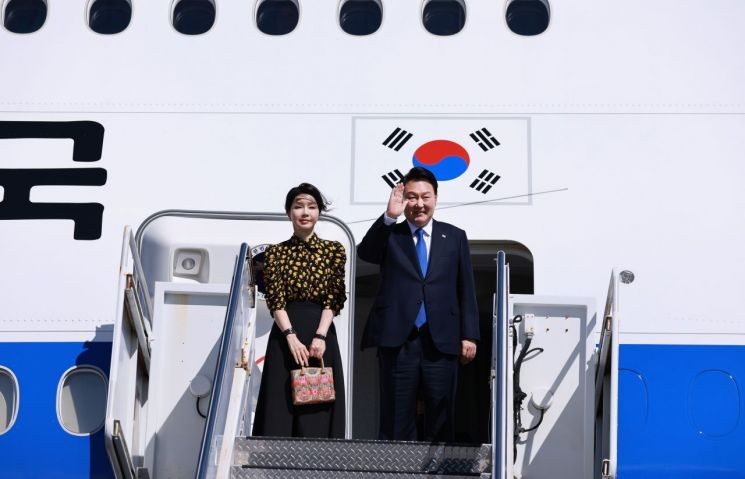 <b>대통령실</b> "대통령 <b>부부</b>, <b>임성근</b> 구명로비 관련 없어…허위사실 유포"