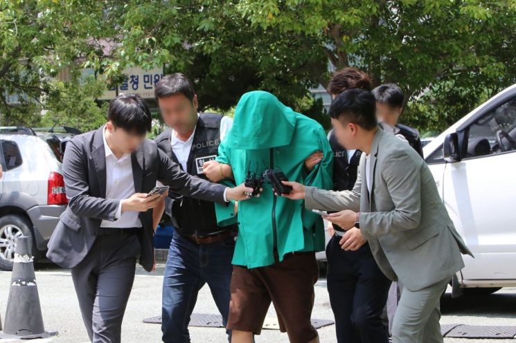 캄보디아서 잡힌 ‘<b>파타야</b> 드럼통 <b>살인</b>사건’ 피의자 구속