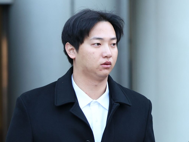 '연락금지' 합의어겼다…법원 "<b>임혜동</b>, <b>김하성</b>에 <b>8억</b> 줘야"