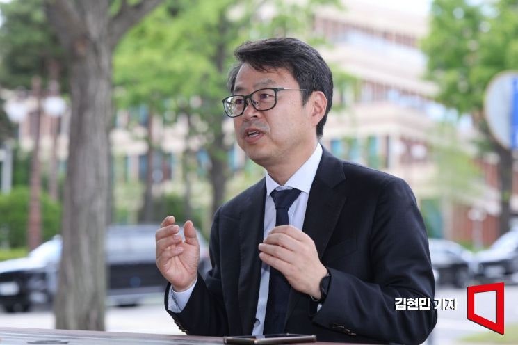 <b>경찰</b> "<b>박홍배</b> 의원 방패로 밀친 정황 없어…불법 확성기 일시 보관"