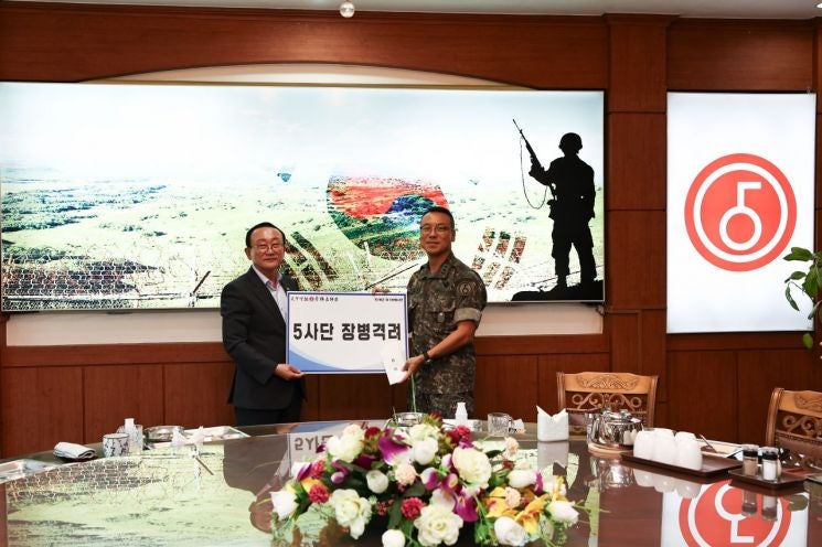 <b>김덕현</b> 연천<b>군수</b>, 추석맞이 군부대 위문