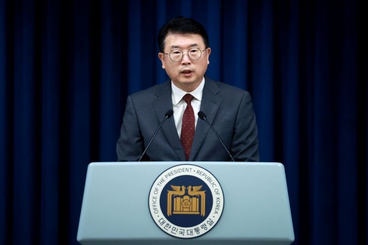 <b>대통령실</b> "단 한곳 <b>의료계</b> 단체라도 대화 나서면 여야의정 협의체 가동...