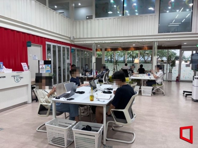 Study space provided at the Seoul Youth Center in Dobong-gu. [Photo=Yum Da-yeon]