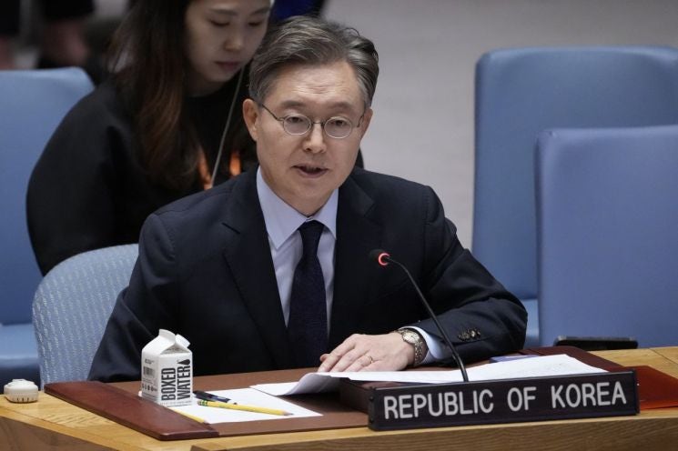 <b>황준국 유엔대사</b> "러 파병 북한군, 총알받이 신세 될 것"