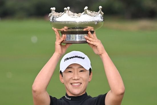 통산 65승 챔프 <b>신지애</b>, 세계랭킹 4계단 상승 25위